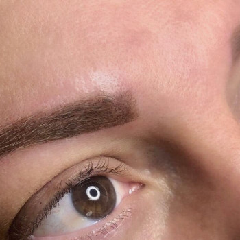 зробити пудрові брови перукарня Бровари