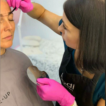 Зробити татуаж стрілки із розтушовкою Бровари