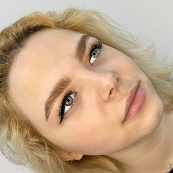 Окрашивание бровей
                    Бровист Елизавета Черкассы