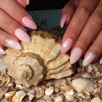 Однотонное покрытие гель-лаком