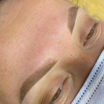 Перманентний макіяж брів
                    Майстер перманентного макіяжу Влада Хмельницький