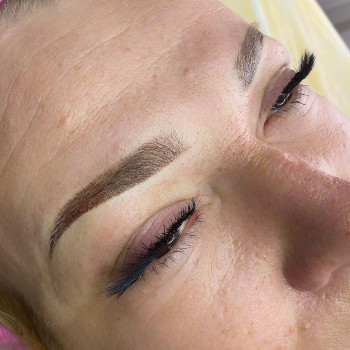 Перманентний макіяж брів
                    Майстер перманентного макіяжу Влада Хмельницький