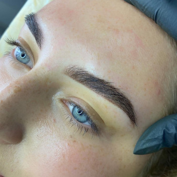 Перманентний макіяж брів
                    Майстер перманентного макіяжу Влада Хмельницький