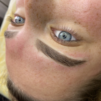 Перманентний макіяж брів
                    Майстер перманентного макіяжу Влада Хмельницький