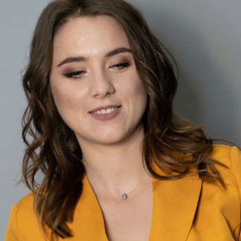 Макіяж
                    Візажист Катерина Львів