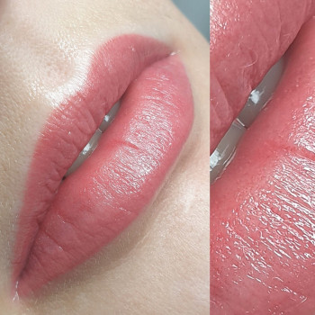 Акварельные губы