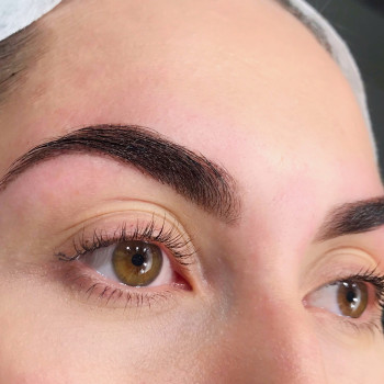 Моделирование и окрашивание бровей
                    Бровіст Яна Дніпро