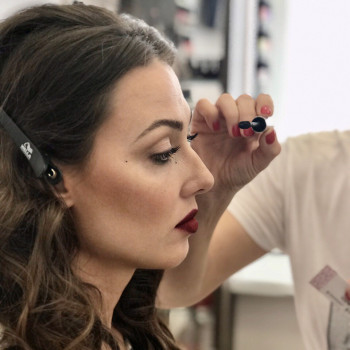 Полный образ (макияж+укладка)
                    Мастер маникюра Ирина Одесса