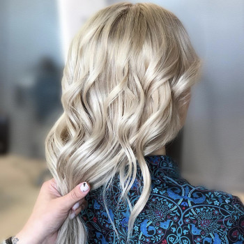 Полный образ (макияж+укладка)
                    Мастер маникюра Ирина Одесса