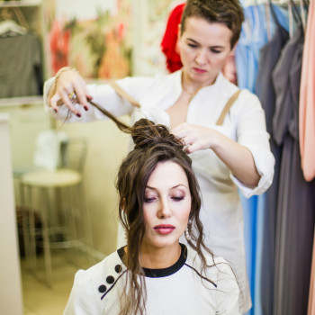 Полный образ (макияж+укладка)
                    Мастер маникюра Ирина Одесса