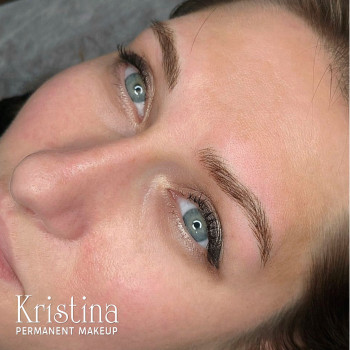 брови в волосковой технике