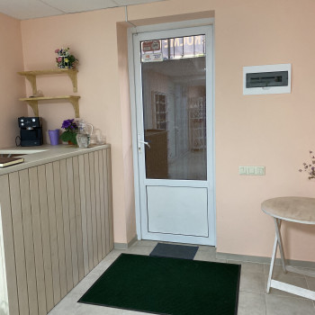 Кабінет, місце для манікюру під здачу в аренду
                    Косметологічний центр Kvitka Lotosa Ірпінь