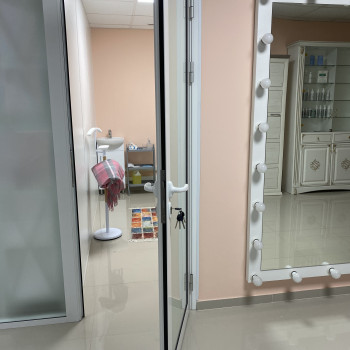 Кабінет, місце для манікюру під здачу в аренду
                    Косметологічний центр Kvitka Lotosa Ірпінь