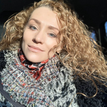 Завивка волос
                    Парикмахер Екатерина Киев