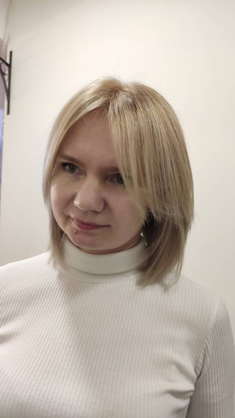 Стрижка на середнє волосся каре жіноча, фото - Перукар Катерина Руденко