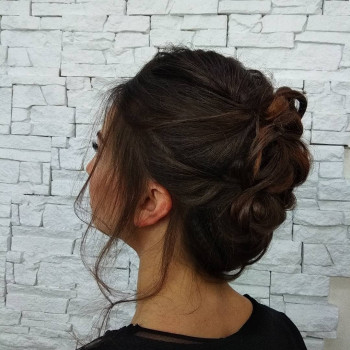 Укладка волос
                    Перукар Екатерина Київ