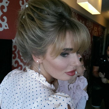 Укладка волос
                    Перукар Екатерина Київ