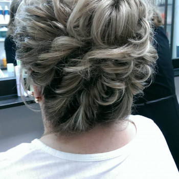 Укладка волос
                    Перукар Екатерина Київ