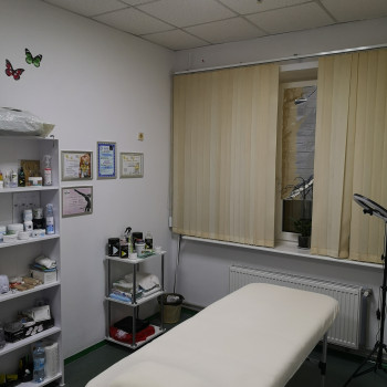 Ваксинг (удаление волос с помощью воска)
                    Майстер депіляції Татьяна Миколаїв