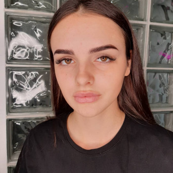 Окрашивание бровей