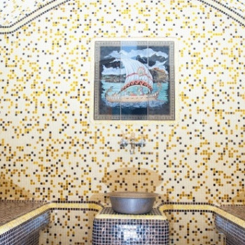 Гостинний Двір, Черновцы Фото - 5