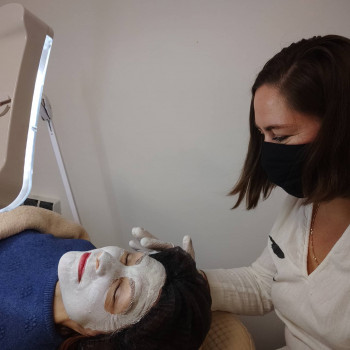 Догляд за дегідратованою шкірою обличчя