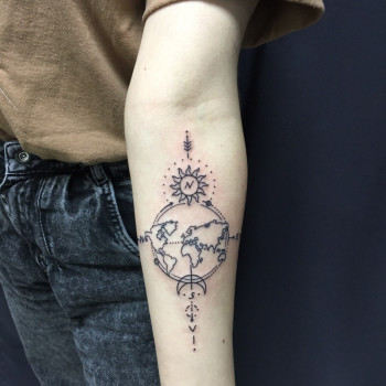 Тату на передпліччі сонце місяць, фото - Тату салон Der Igel Tattoo