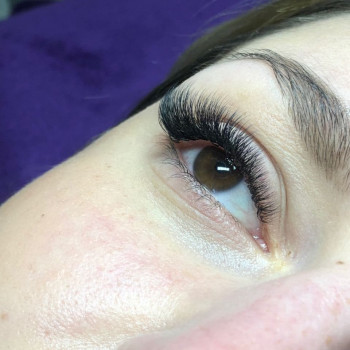 Наращивание ресниц
                    Лешмейкер Екатерина Харків