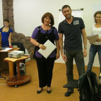 З Іцхаком Пинтосевичем
Психолог Мирошник лагідно нагадує:
«Заряджати треба телефон, а не чужі бажанн...