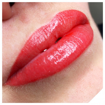 акварельные губы