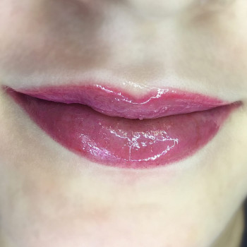 Татуаж Контура Губ
                    Мастер перманентного макияжа Диана Харьков