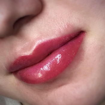 Обновление Перманентного Макияжа
                    Мастер перманентного макияжа Диана Харьков