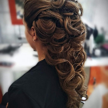 прическа на свадьбу