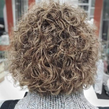 Биозавивка волос
                    Парикмахер Елена Харьков