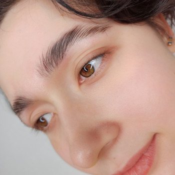 Моделювання та фарбування брів
                    Мастер перманентного макияжа Александра Кривой Рог