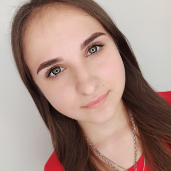 Моделювання та фарбування брів
                    Мастер перманентного макияжа Александра Кривой Рог