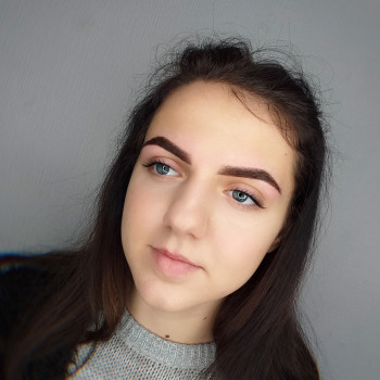 Моделювання та фарбування брів
                    Мастер перманентного макияжа Александра Кривой Рог