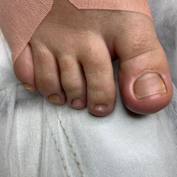 Маникюр
                    Майстер манікюру Дарья Київ