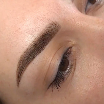 Перманентний макіяж брів
                    Майстер перманентного макіяжу Эва Одеса