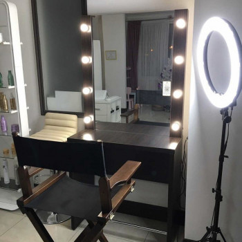 Аренда рабочих мест для бьюти мастеров
                    Салон красоты Beauty look Одесса