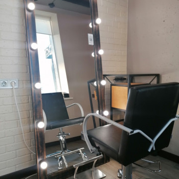 Аренда рабочих мест для бьюти мастеров
                    Салон красоты Beauty look Одесса