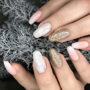 Наращивание ногтей гелем
                    Ногтевая студия IRIS beauty Житомир