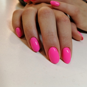 Маникюр + покрытие гель лаком
                    Майстер манікюру Вероника Київ