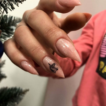 Нарощення / корекція нігтів
                    Салон красоты Rozmary Львов