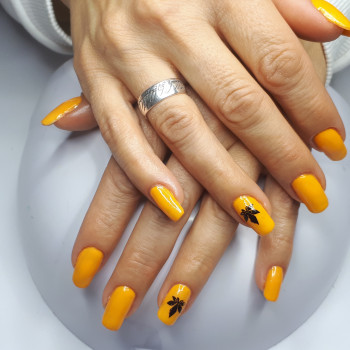 Оригинальная идея дизайна. которую приятно видеть на ногтях 