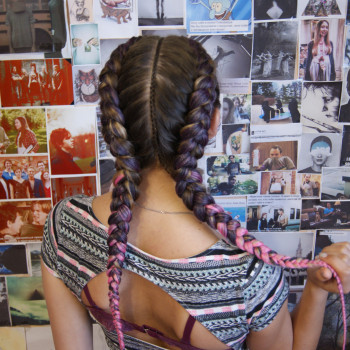 2 вида брейд- по середине со своих волос без материала
и 2 б