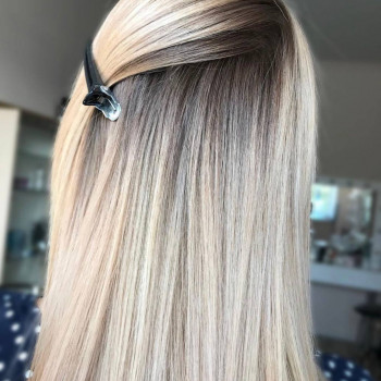 Окрашивание БЛОНД
                    Салон краси Beauty Service Запоріжжя