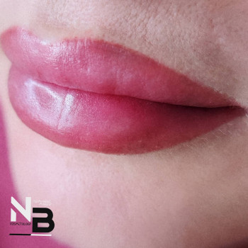 Перманентный макияж губ