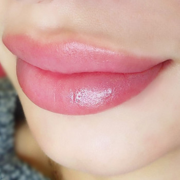 Перманентный макияж губ