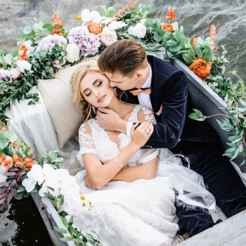 весільна фотосесія, фотосесія у човні